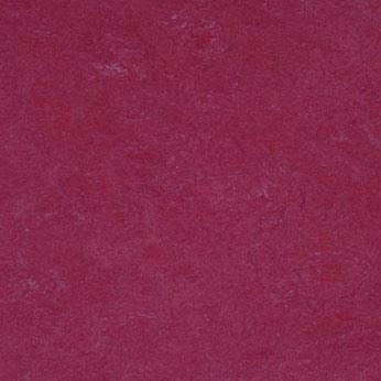 Forbo Linoleum Vinyl Marmoleum click raspberry 763879 / 753879